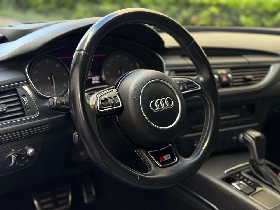2017 Audi C7 S7 - Image 18 of 21