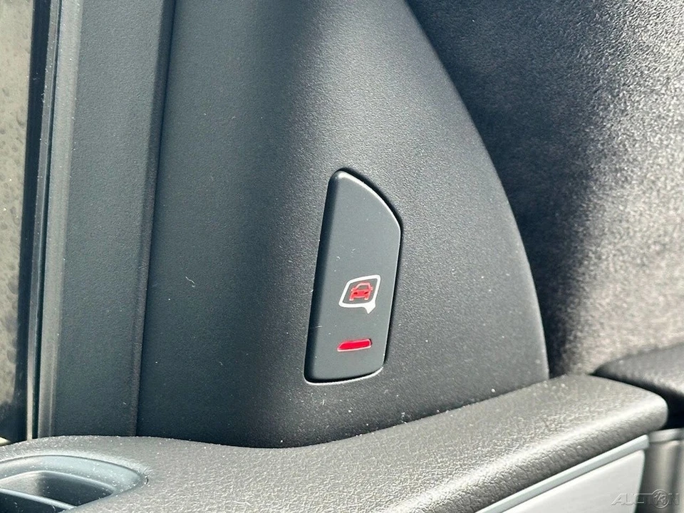 2017 Audi D4 S8 - Image 24 of 24