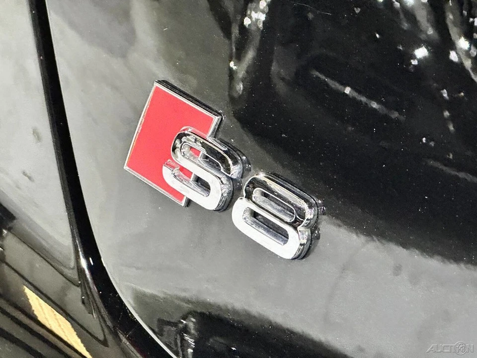 2017 Audi D4 S8 - Image 9 of 24