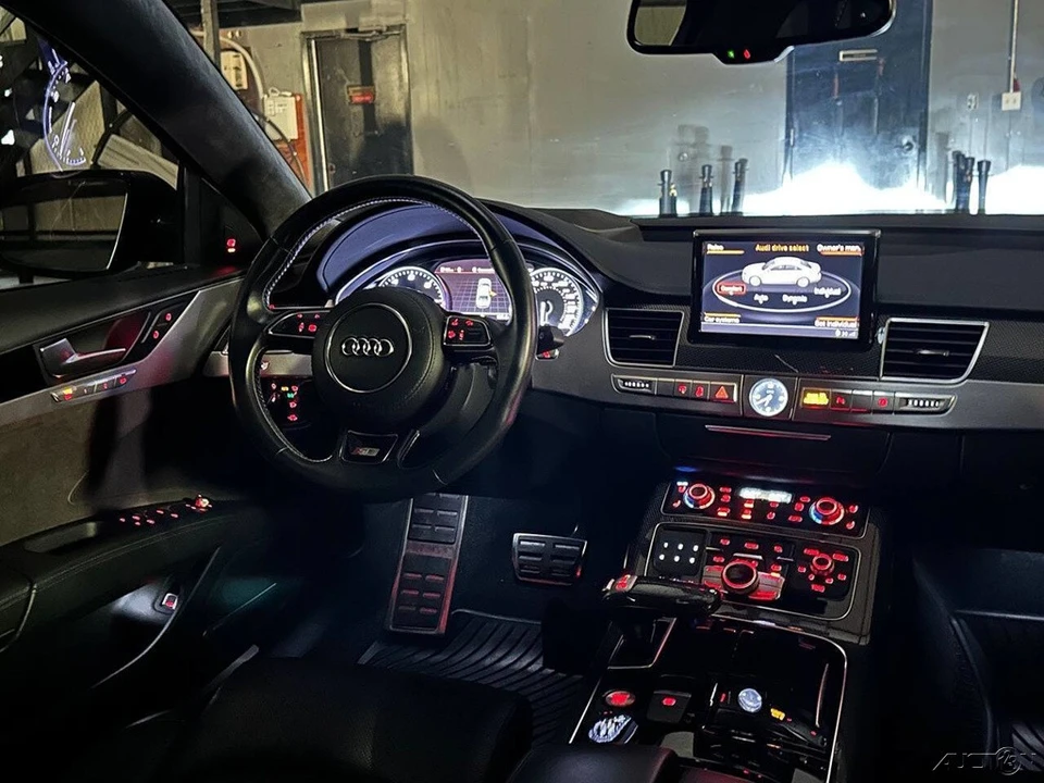2017 Audi D4 S8 - Image 22 of 24