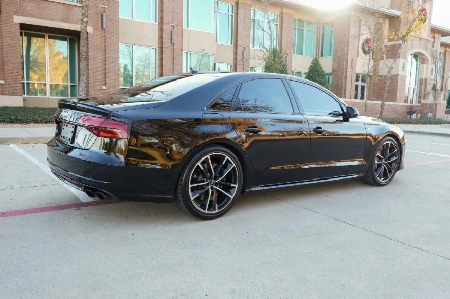 2017 Audi D4 S8 - Image 2 of 10
