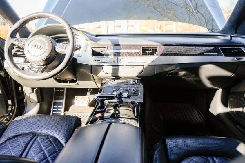 2017 Audi D4 S8 - Image 7 of 10