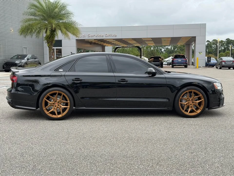 2017 Audi D4 S8 - Image 2 of 16