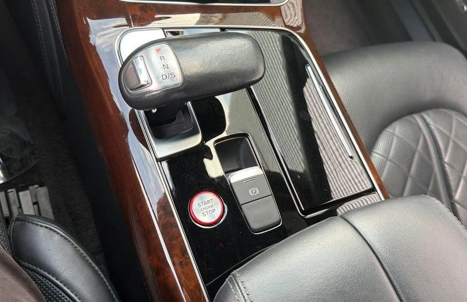 2017 Audi D4 S8 - Image 17 of 17