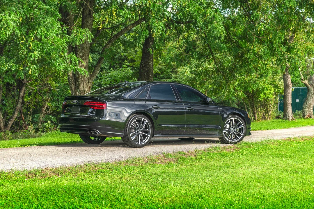2017 Audi D4 S8 - Image 30 of 31