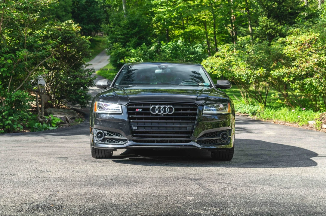 2017 Audi D4 S8 - Image 8 of 31