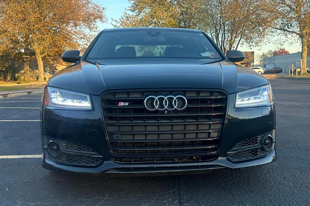 2017 Audi D4 S8 - Image 2 of 31