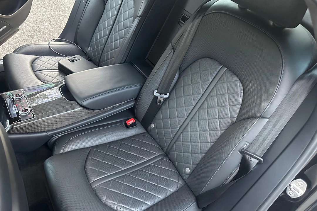 2017 Audi D4 S8 - Image 28 of 31