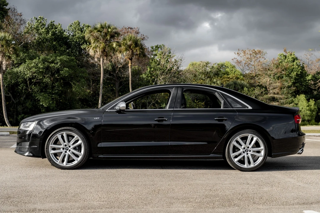 2017 Audi D4 S8 - Image 11 of 31
