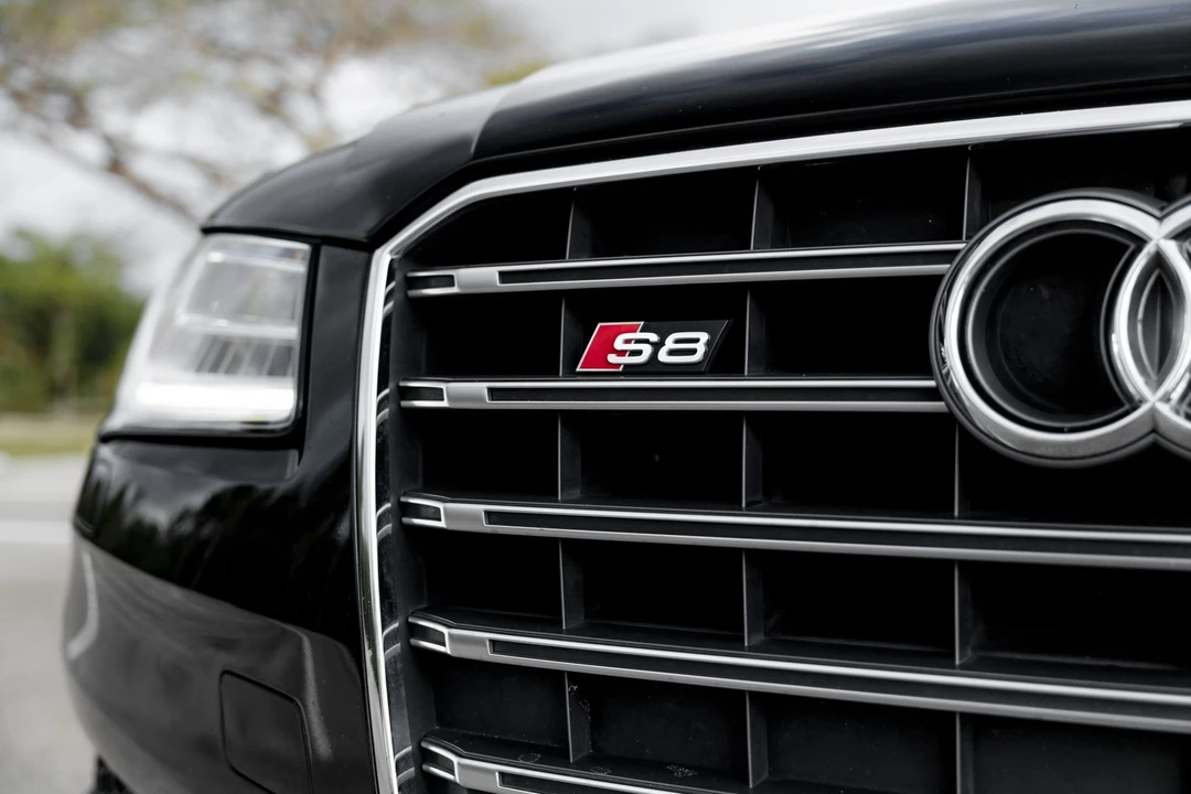 2017 Audi D4 S8 - Image 12 of 31
