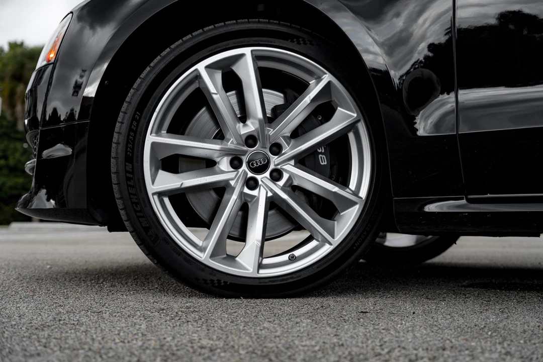 2017 Audi D4 S8 - Image 25 of 31
