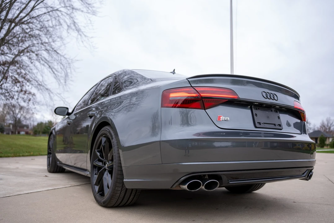2017 Audi D4 S8 - Image 9 of 31