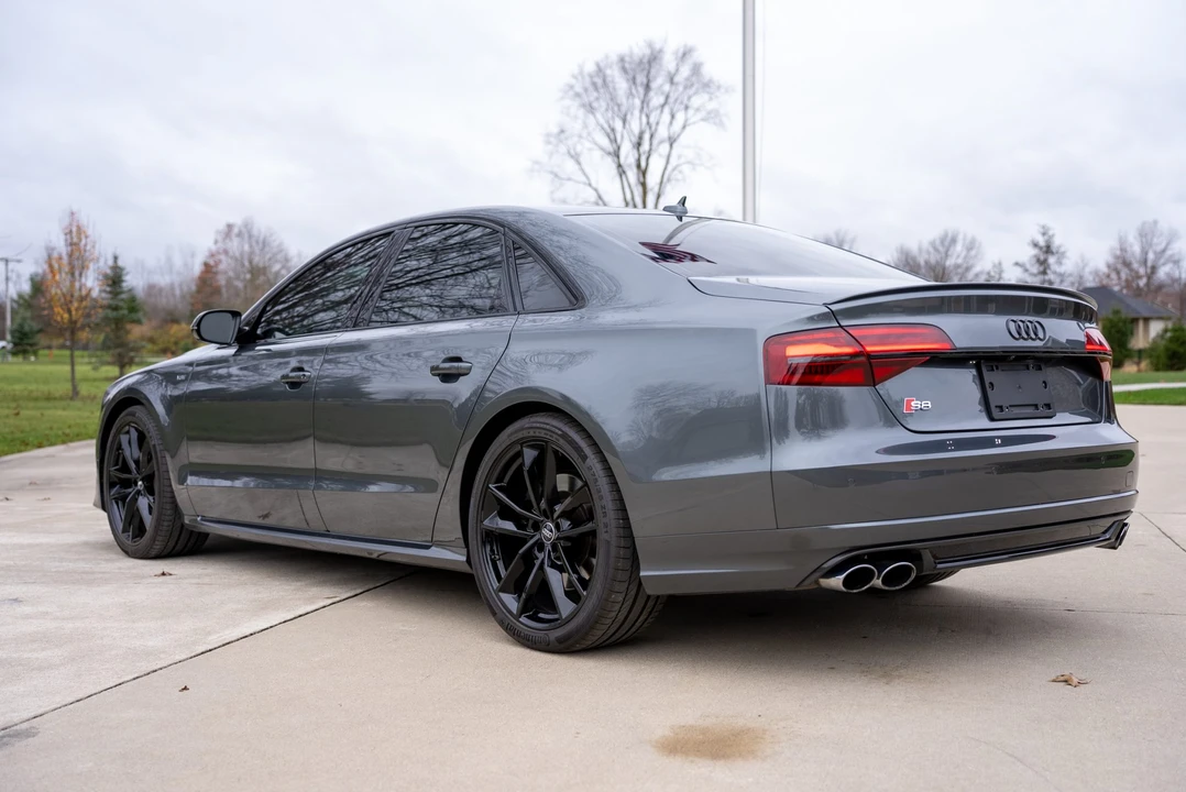 2017 Audi D4 S8 - Image 10 of 31
