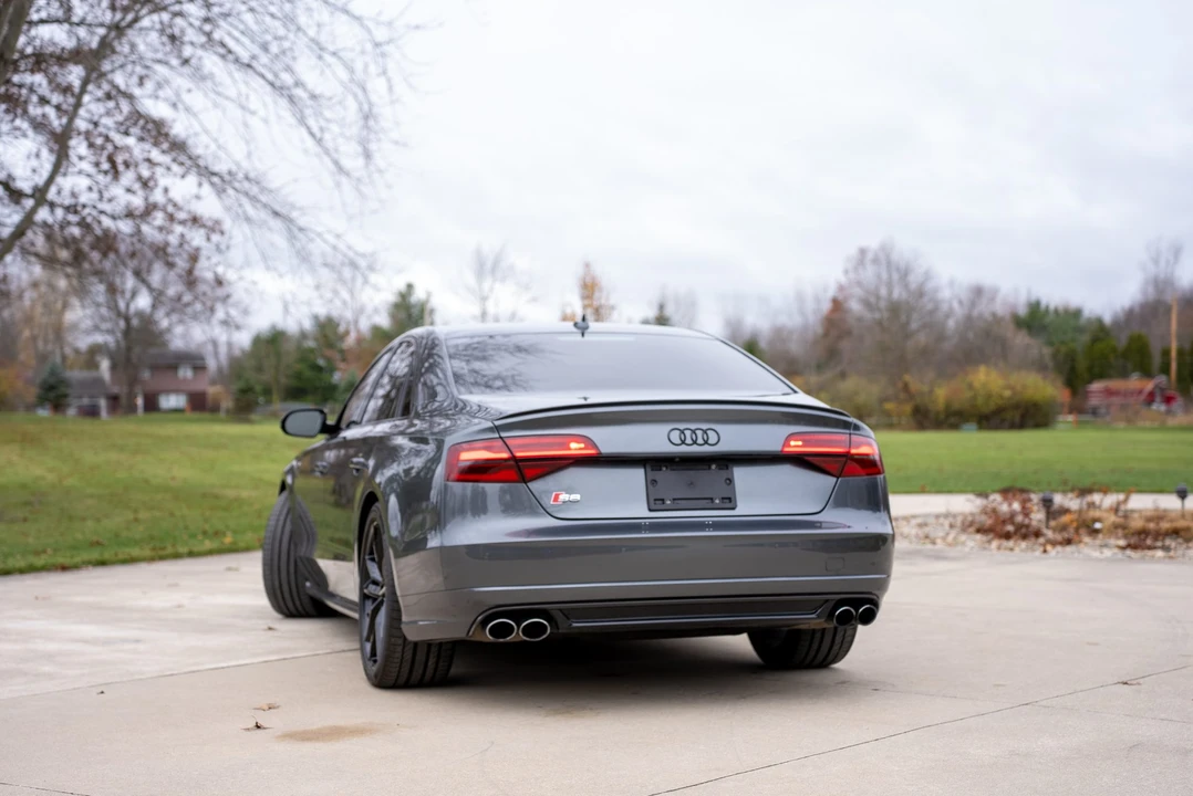 2017 Audi D4 S8 - Image 14 of 31