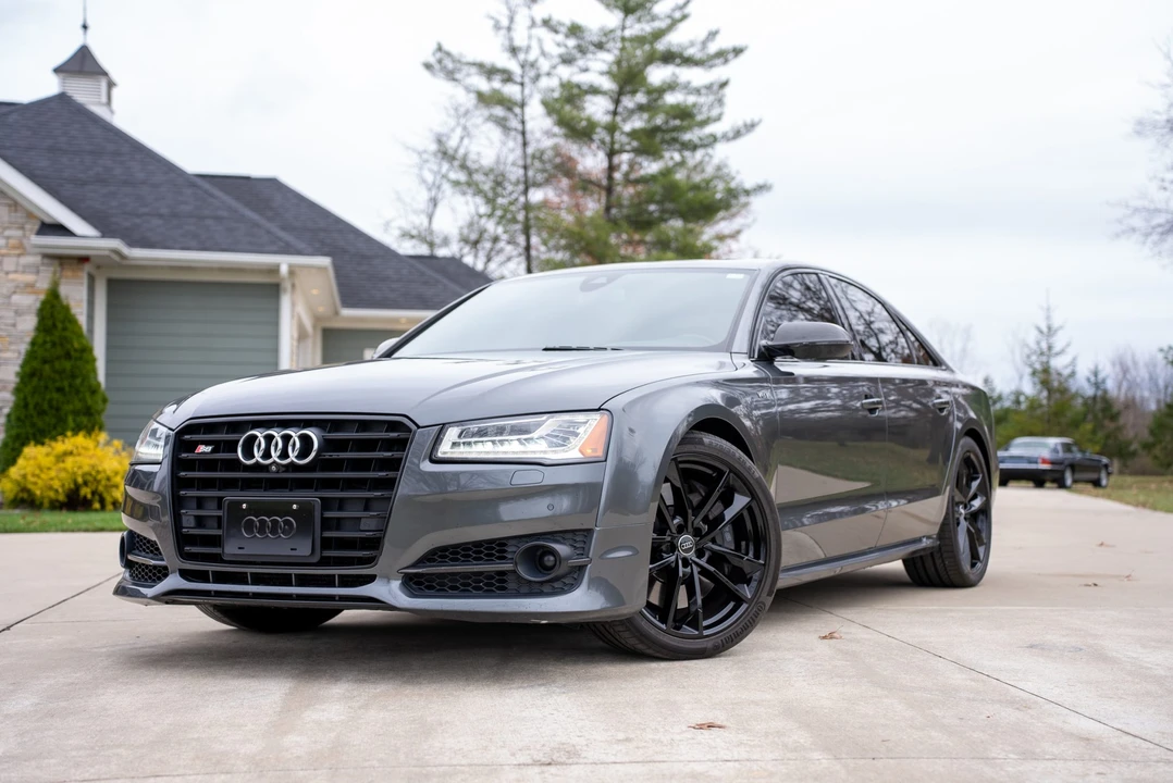 2017 Audi D4 S8 - Image 5 of 31