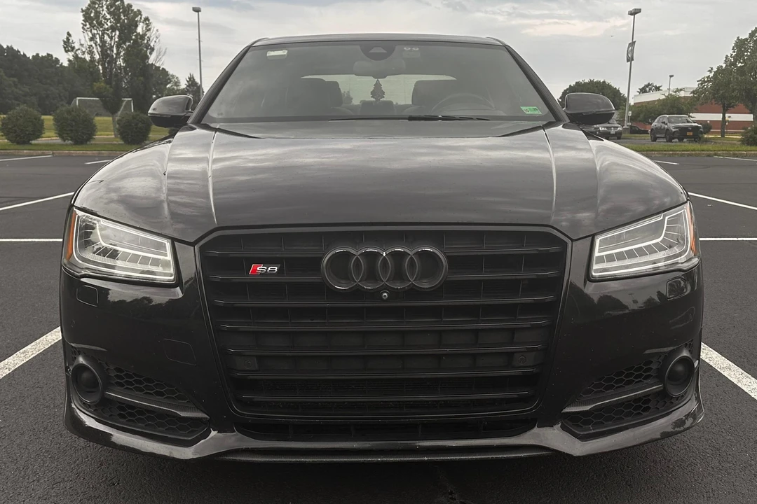 2017 Audi D4 S8 - Image 2 of 31