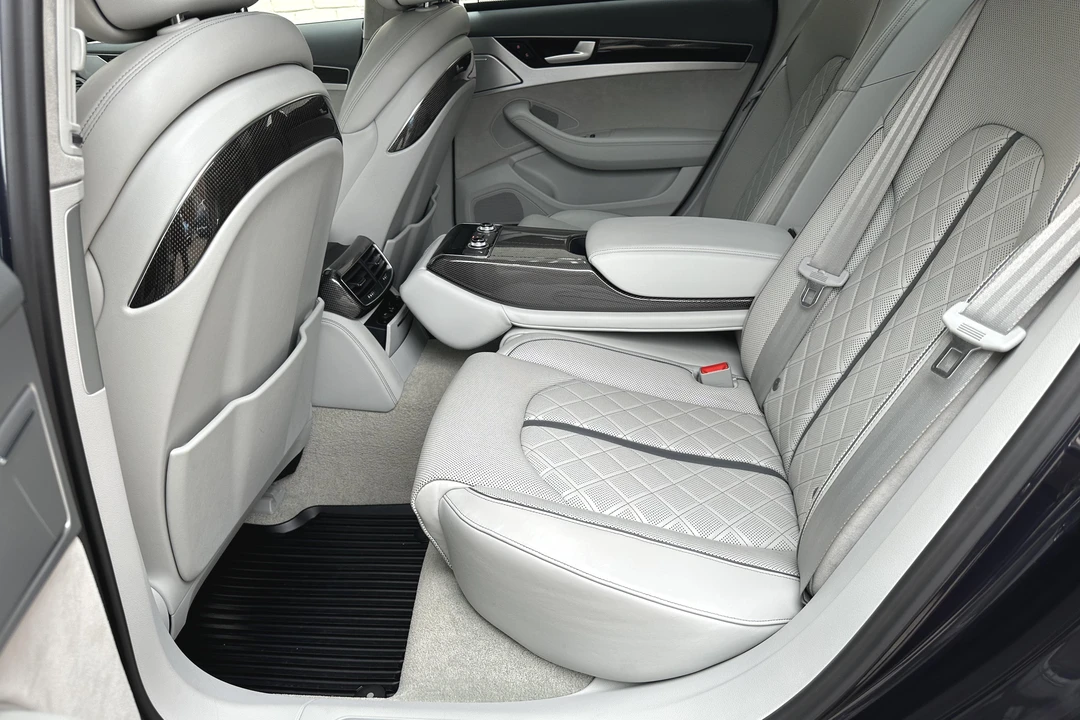 2017 Audi D4 S8 - Image 26 of 31