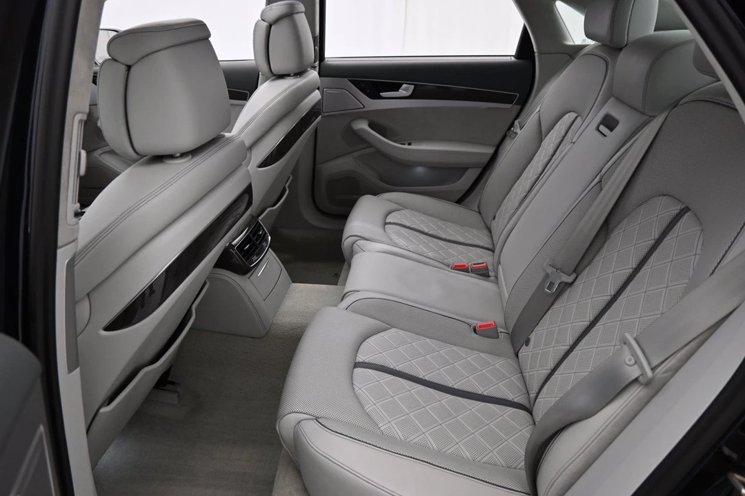 2017 Audi D4 S8 - Image 31 of 31