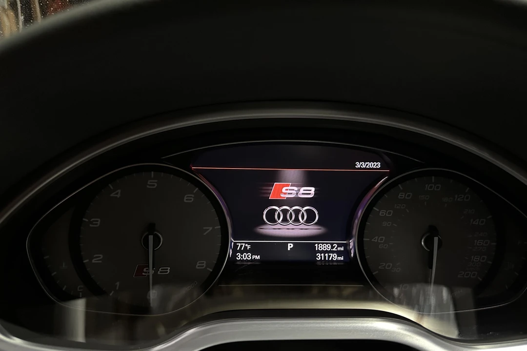 2017 Audi D4 S8 - Image 27 of 31