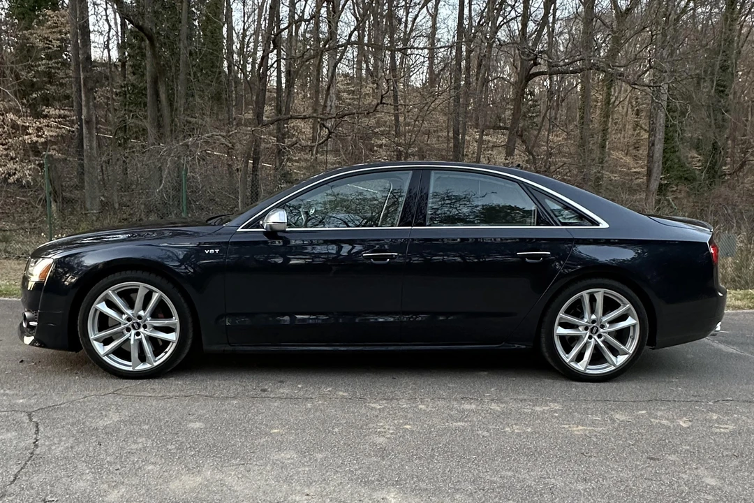 2017 Audi D4 S8 - Image 9 of 31