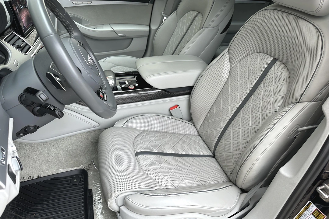 2017 Audi D4 S8 - Image 25 of 31