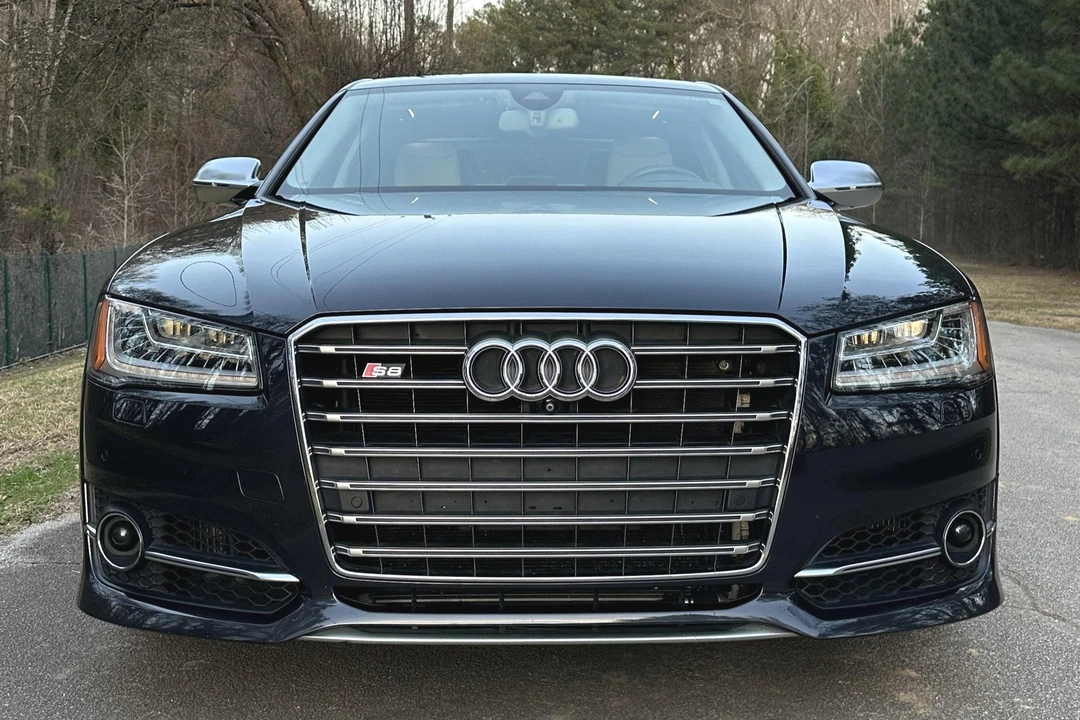 2017 Audi D4 S8 - Image 2 of 31