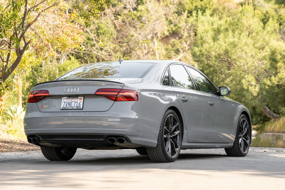 2017 Audi D4 S8 - Image 8 of 31