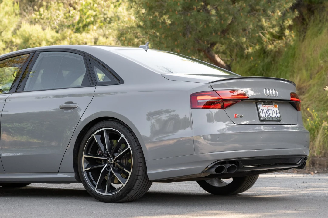 2017 Audi D4 S8 - Image 16 of 31