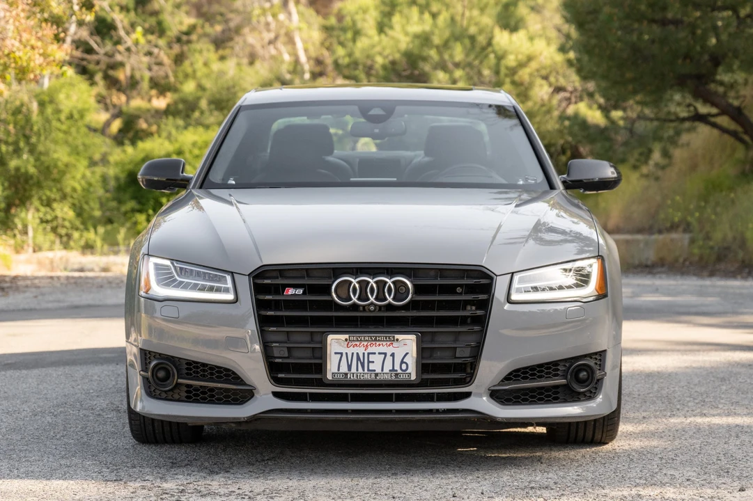 2017 Audi D4 S8 - Image 3 of 31