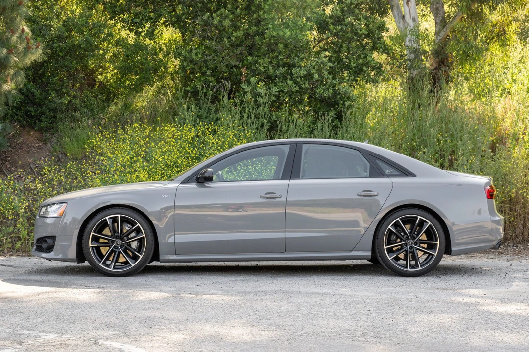 2017 Audi D4 S8 - Image 5 of 31