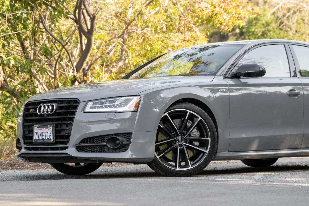 2017 Audi D4 S8 - Image 10 of 31