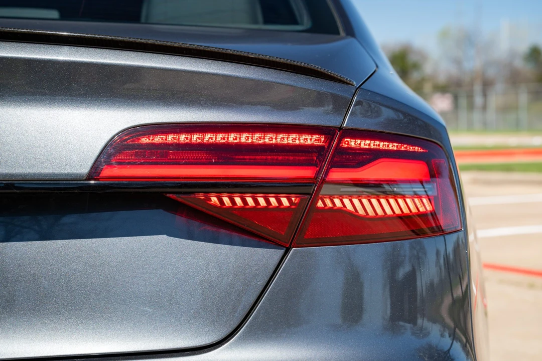 2017 Audi D4 S8 - Image 18 of 31