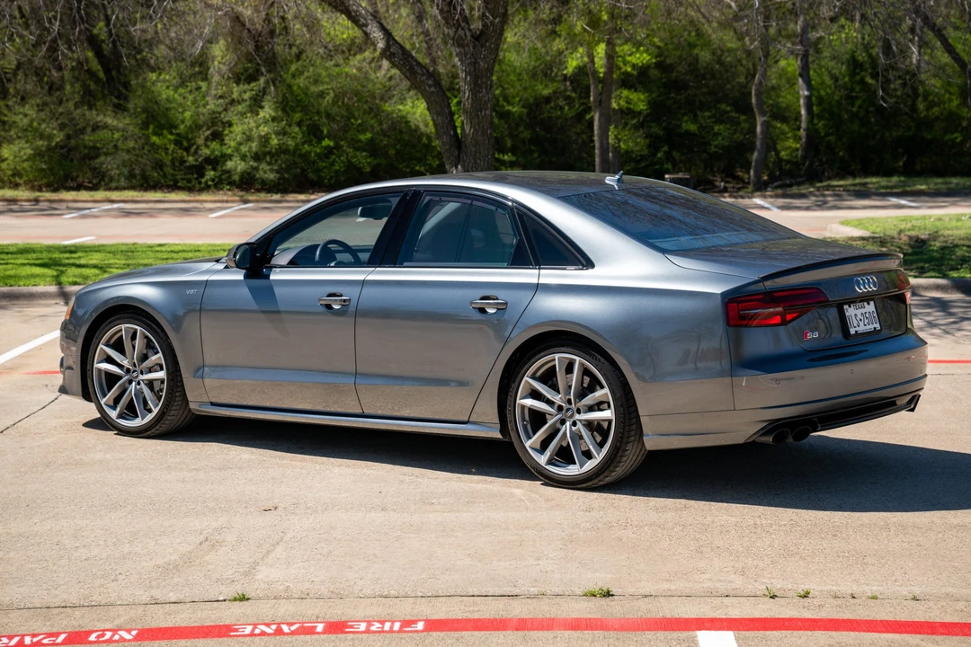 2017 Audi D4 S8 - Image 4 of 31