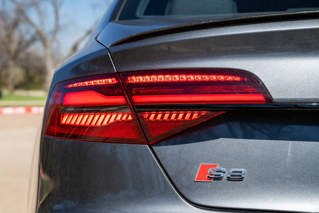2017 Audi D4 S8 - Image 17 of 31
