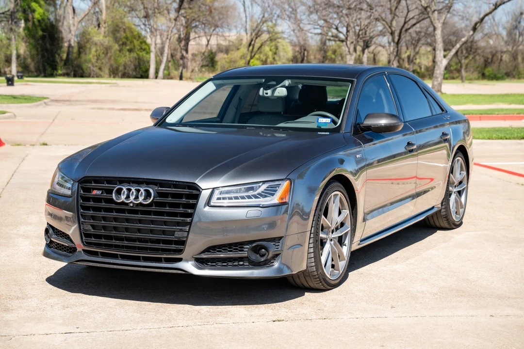 2017 Audi D4 S8 - Image 2 of 31