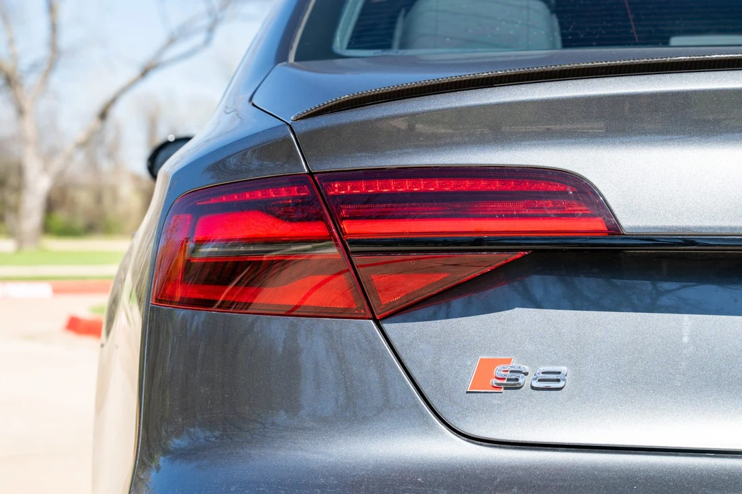 2017 Audi D4 S8 - Image 19 of 31
