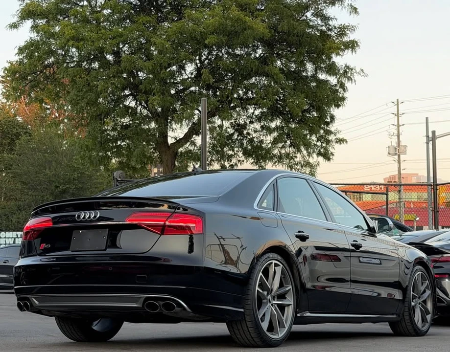 2017 Audi D4 S8 - Image 4 of 20