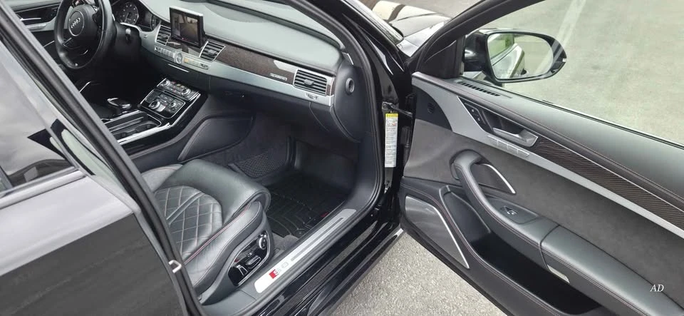 2017 Audi D4 S8 - Image 8 of 13