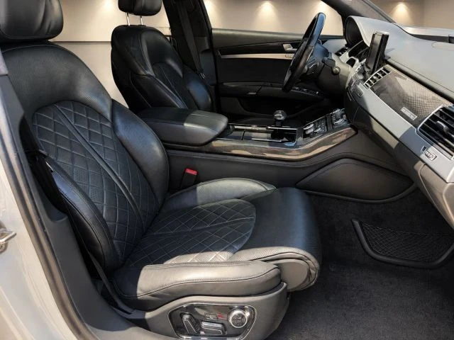 2017 Audi D4 S8 - Image 27 of 30
