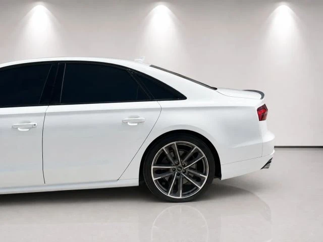 2017 Audi D4 S8 - Image 10 of 30