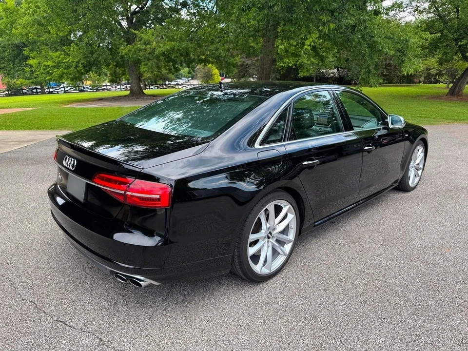2017 Audi D4 S8 - Image 8 of 31