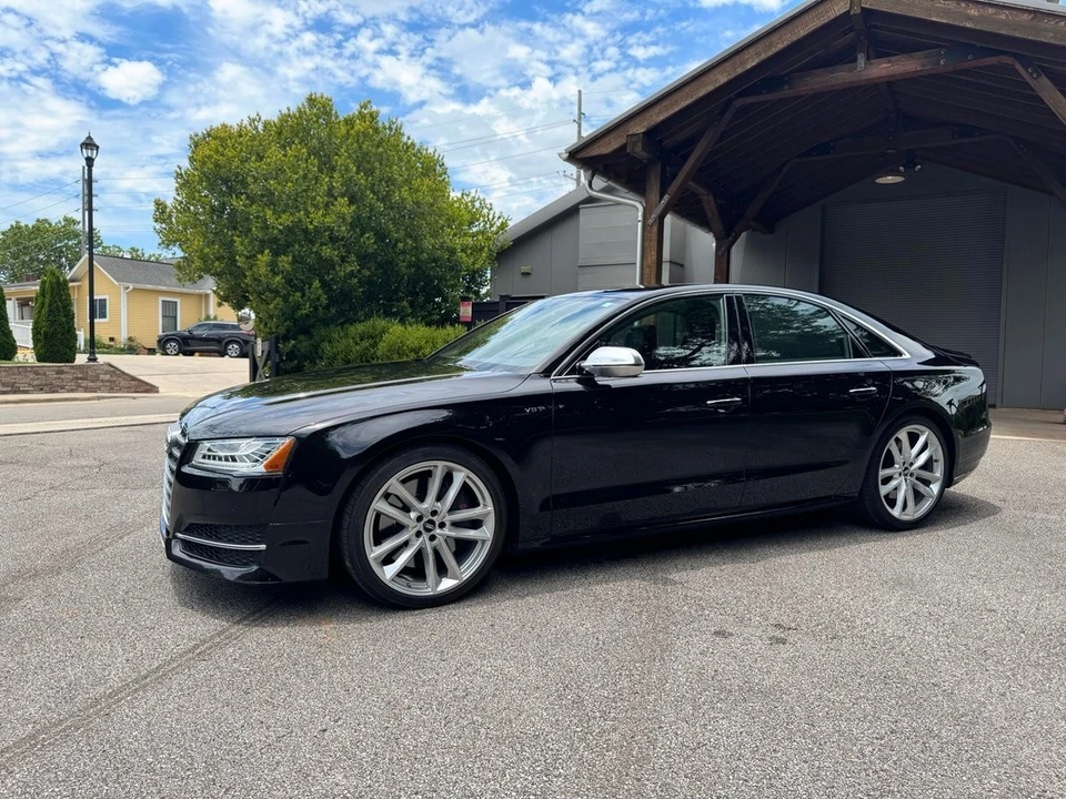 2017 Audi D4 S8 - Image 10 of 31