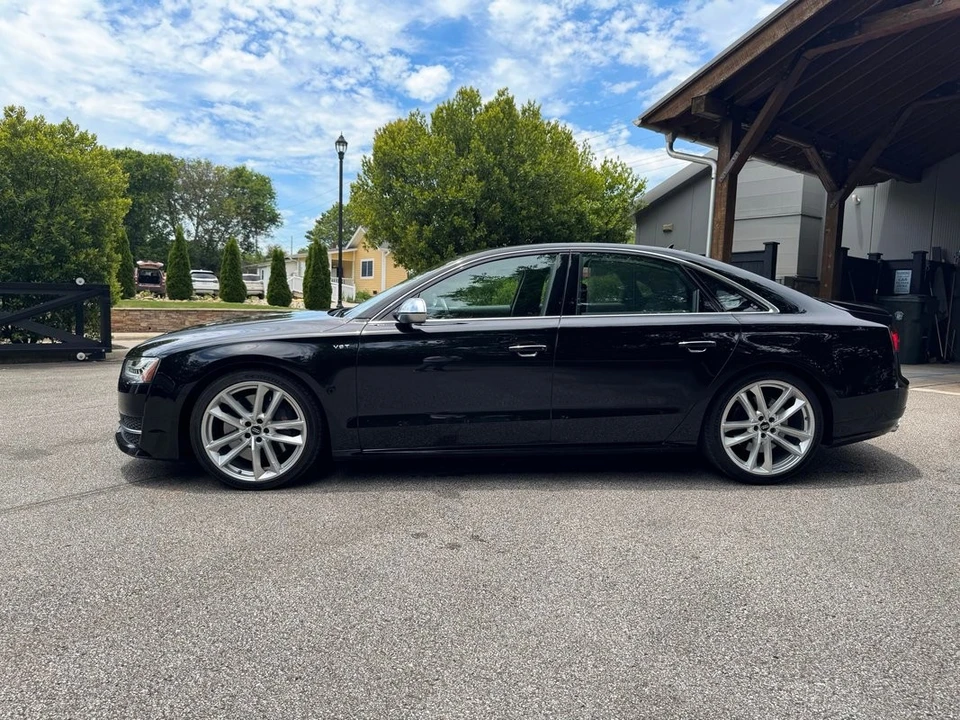 2017 Audi D4 S8 - Image 12 of 31