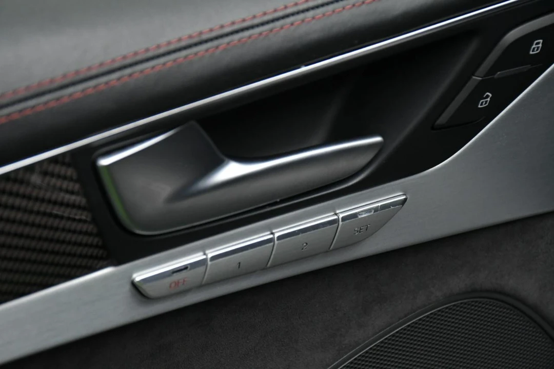 2017 Audi D4 S8 - Image 19 of 21