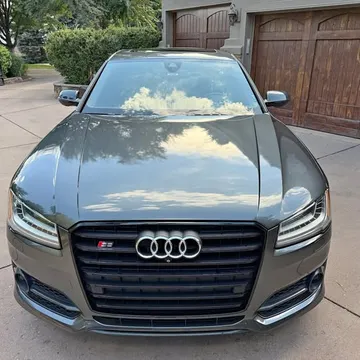 2017 Audi S8+