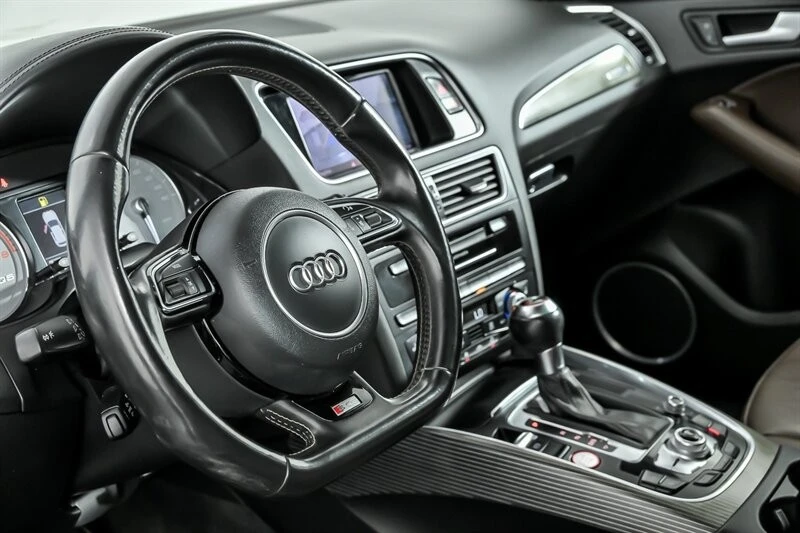 2017 Audi 8R SQ5 - Image 22 of 31