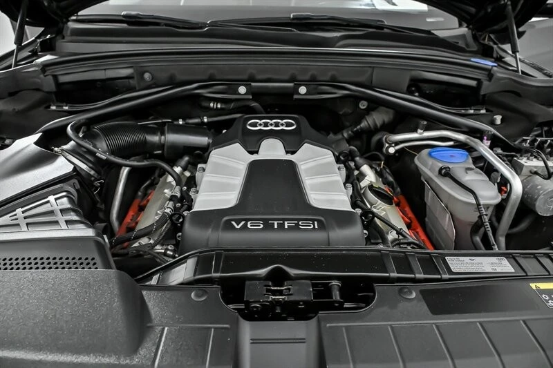2017 Audi 8R SQ5 - Image 14 of 31
