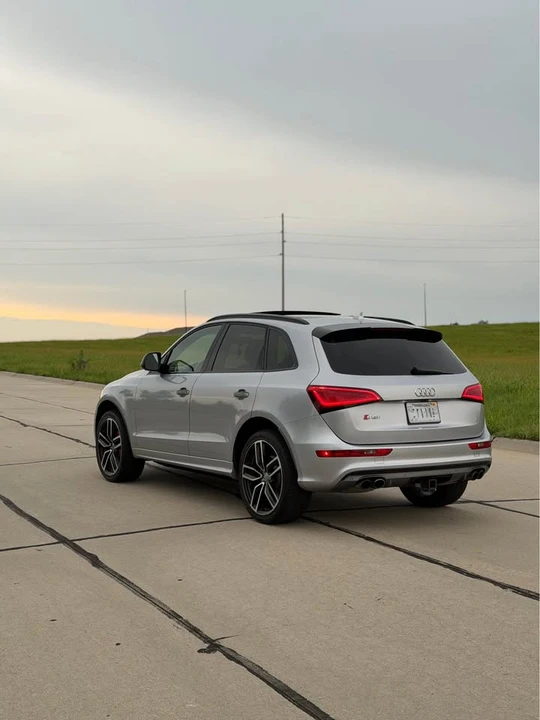 2017 Audi 8R SQ5 - Image 2 of 15