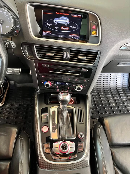 2017 Audi 8R SQ5 - Image 9 of 20