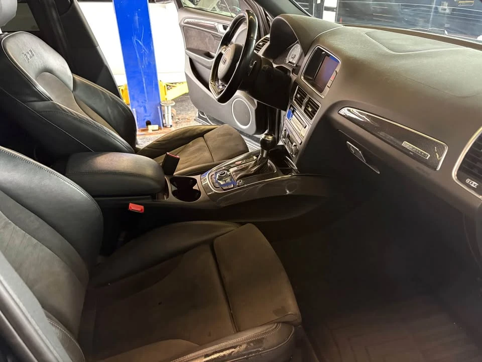 2017 Audi 8R SQ5 - Image 8 of 15